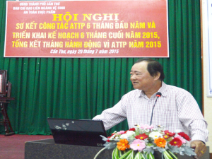 BS. CKII Nguyễn Trung Nghĩa, Phó Giám đốc Sở Y tế, phát biểu chỉ đạo tại hội nghị.