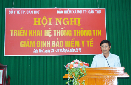 BS.CKII Cao Minh Chu, Phó Giám đốc Sở Y tế phát biểu tại hội nghị.