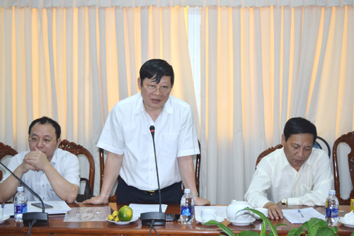 GS.TS Nguyễn Viết Tiến, Thứ trưởng Bộ Y tế phát biểu kết luận tại buổi làm việc.