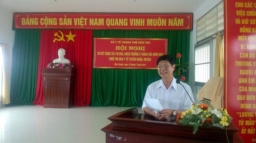BS.CKI Huỳnh Văn Nhanh, Phó Giám đốc Sở Y tế chỉ đạo hội nghị.