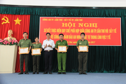 so-ket-cong-an-va-y-te---ANH-TUAN_2550.jpg