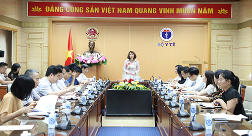 Bà Nguyễn Thị Liên Hương, Thứ trưởng Bộ Y tế phát biểu chỉ đạo. Ảnh: Bộ Y tế