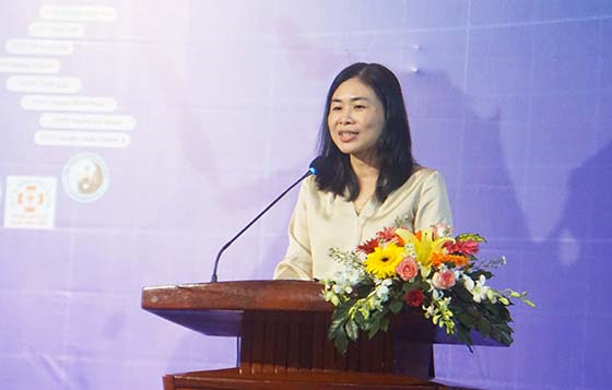 Bà Nguyễn Ngọc Việt Nga, Phó Giám đốc Sở Y tế phát biểu khai mạc.