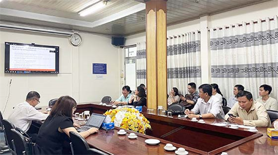 Các đại biểu tham dự tại điểm cầu Cần Thơ.