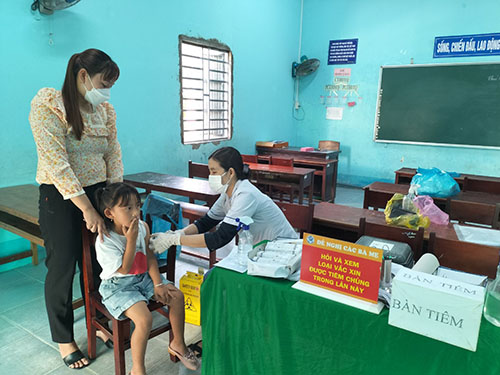 vinh thanh tiem IPV.jpg
