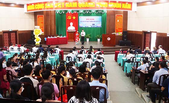 HOI NGHI THUONG NIEN 004.jpg