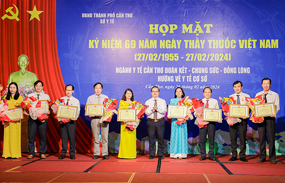 10 thanh tuu 6.jpg