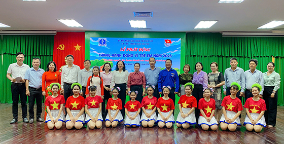 THANG HANH DONG VI TE - 06.jpg