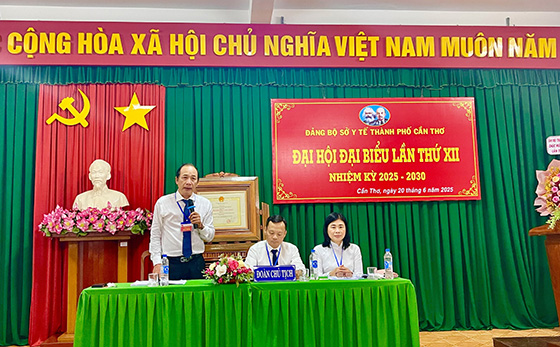 DAI HOI DANG SO Y TE - 03.jpg