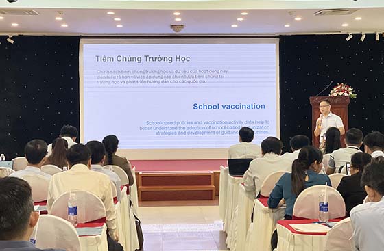 HOI THAO TRIEN KHAI TIEM CHUNG - 03.jpg