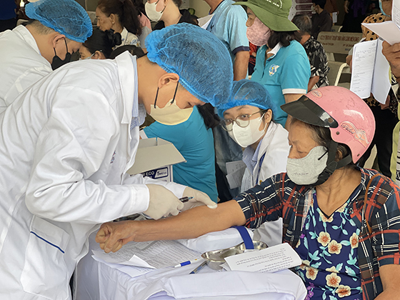 HOI THAY THUOC TRE - 02.jpg