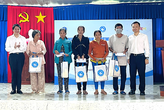 HOI THAY THUOC TRE - 05.jpg