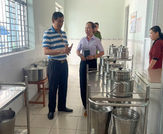 o mon chinh tri he 2.jpg