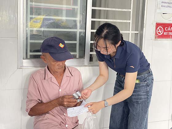 CHIA SE KHO KHAN VOI NGUOI NGHEO - 06.jpg