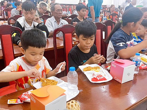 trung thu tre dac biet - 07.jpg